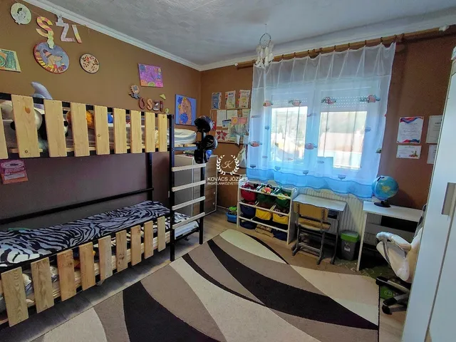 Eladó ház Ózd, Jedlik Ányos út 74 nm