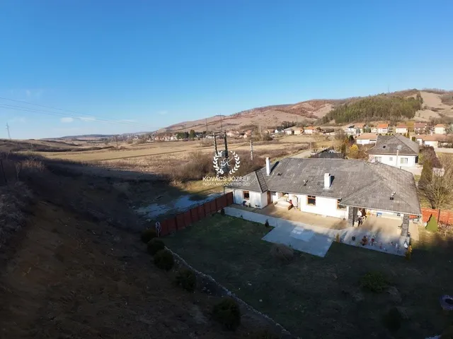 Eladó ház Ózd, Roób József út 180 nm