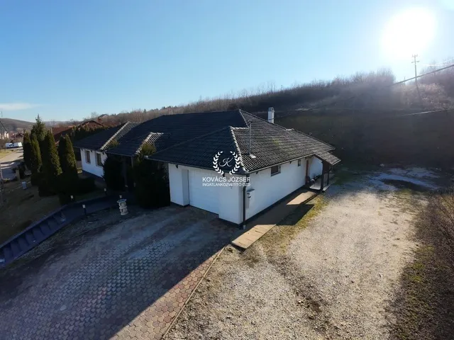 Eladó ház Ózd, Roób József út 180 nm