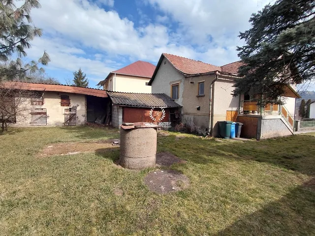 Eladó ház Arló, Ady Endre út  71 nm