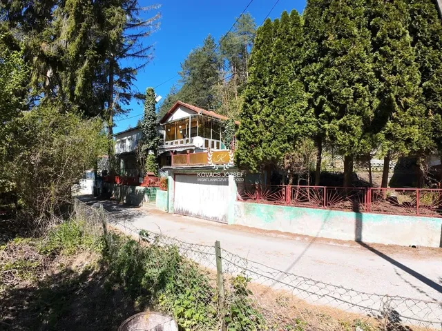 Eladó nyaraló Arló, Gombás út 60 nm