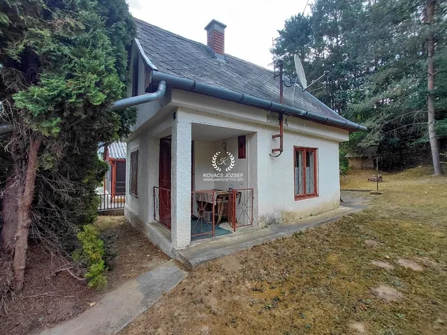 Eladó nyaraló Arló, Kohász út 40 nm