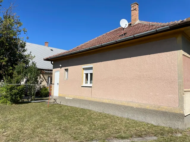 Eladó ház Áporka 85 nm