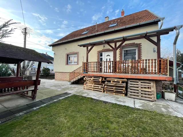 Eladó ház Budapest XVII. kerület 140 nm