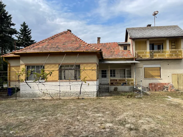 Eladó ház Makád 141 nm