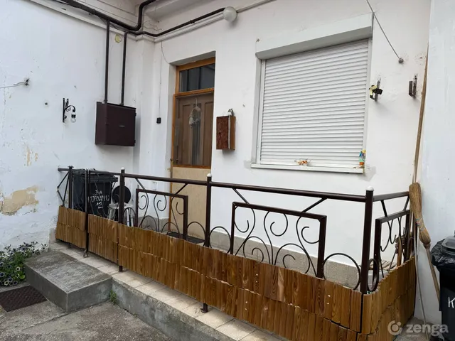 Eladó lakás Pápa, Belváros, Korvin uca 12 75 nm