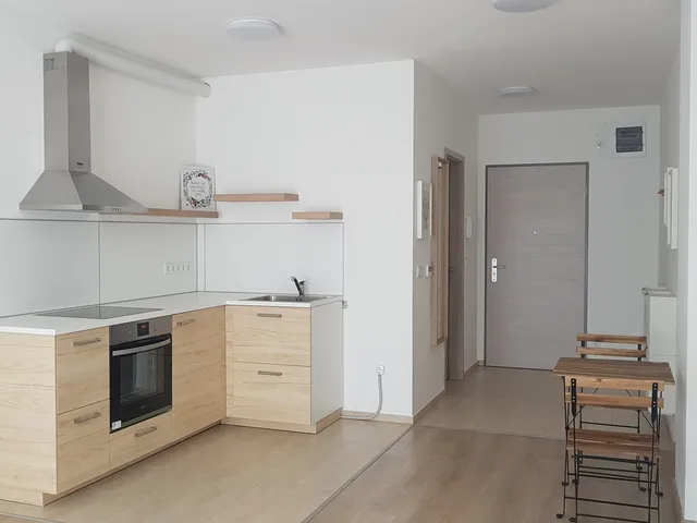 Kiadó lakás Kecskemét, Homokbánya 29 nm