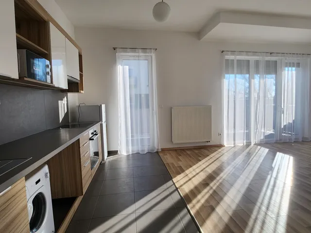 Kiadó lakás Kecskemét, Homokbánya 47 nm