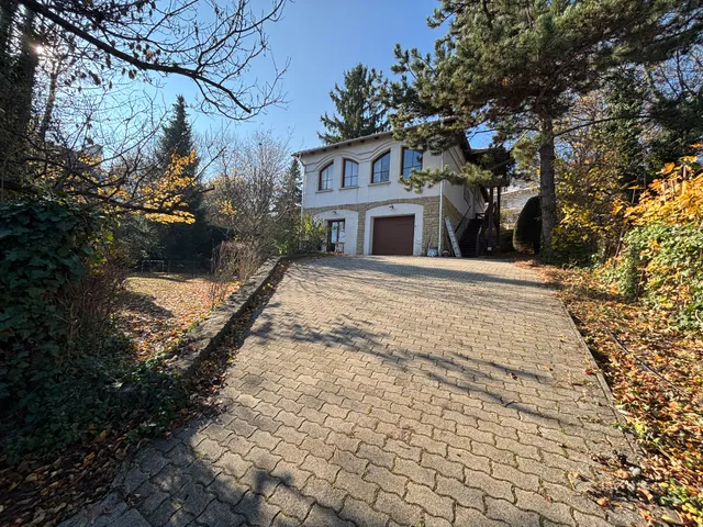 Eladó ház Budapest XII. kerület, Kútvölgy 196 nm