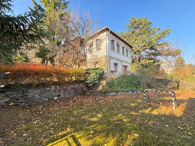 Eladó ház Budapest XII. kerület, Kútvölgy 196 nm