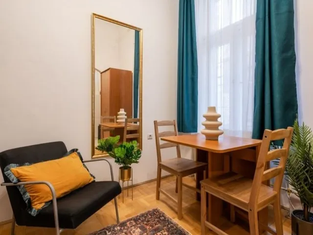 Kiadó lakás Budapest VI. kerület, Nagykörúton belüli terület 28 nm