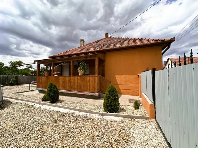 Eladó ház Sarkad 104 nm