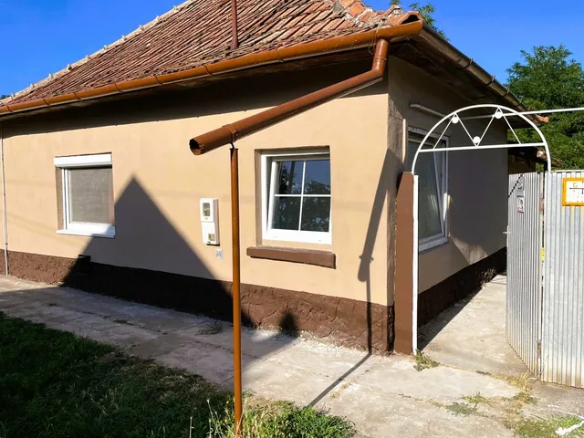 Eladó ház Csanádapáca 70 nm