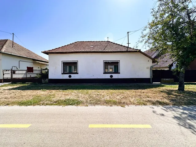 Eladó ház Mezőkovácsháza, Reformátuskovácsháza 77 nm