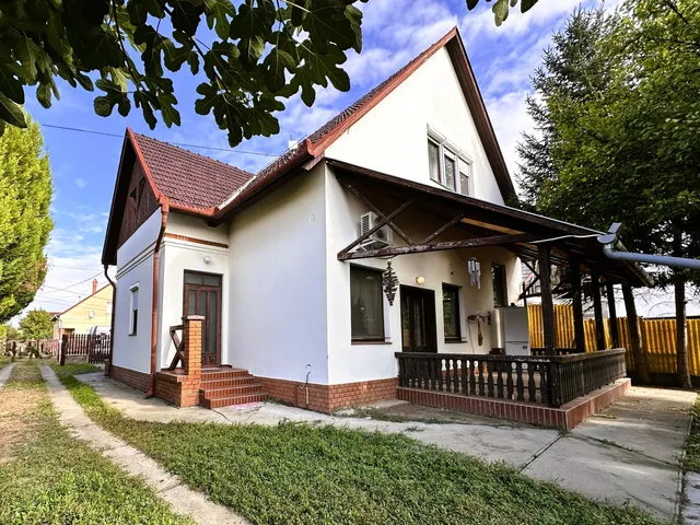 Eladó ház Mezőhegyes 183 nm