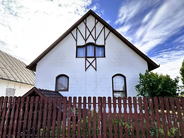 Eladó ház Mezőhegyes 183 nm