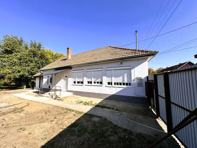 Eladó ház Sarkad 62 nm