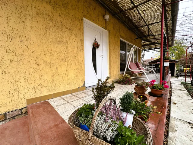 Eladó ház Sarkad 92 nm