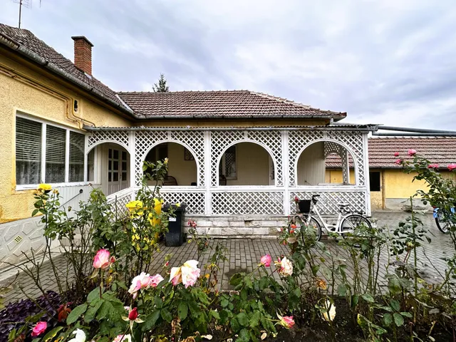 Eladó ház Sarkad 75 nm