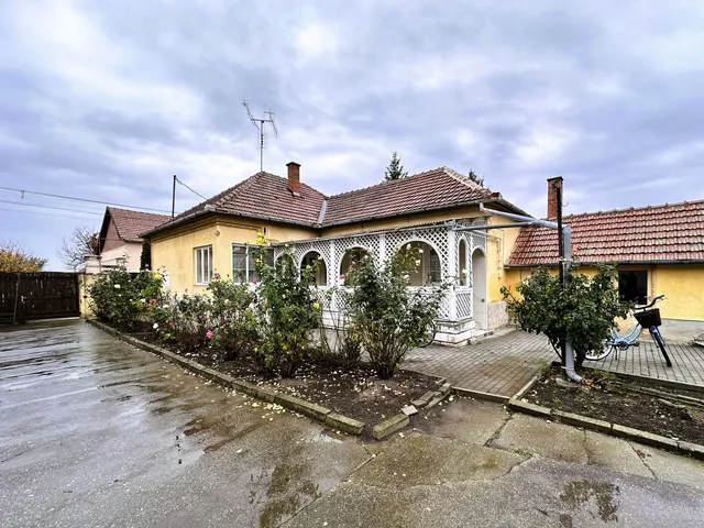 Eladó ház Sarkad 75 nm