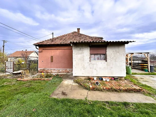 Eladó ház Sarkad 70 nm