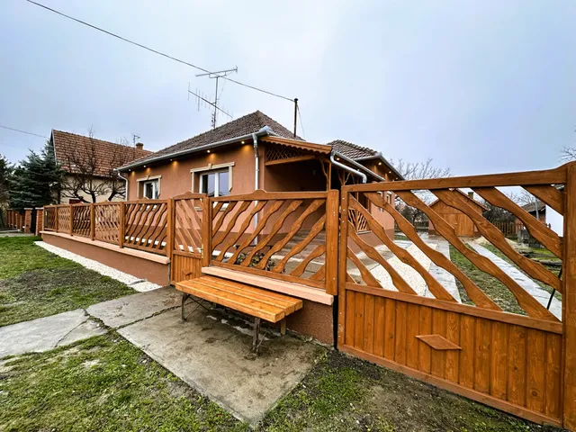 Eladó ház Sarkad 100 nm