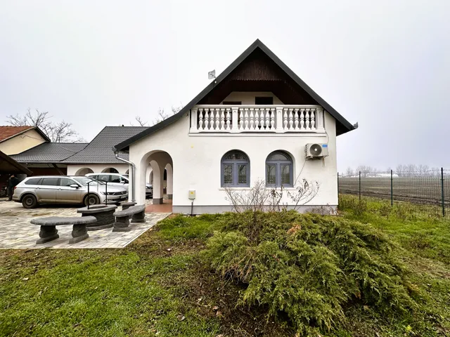 Eladó ház Békés 150 nm