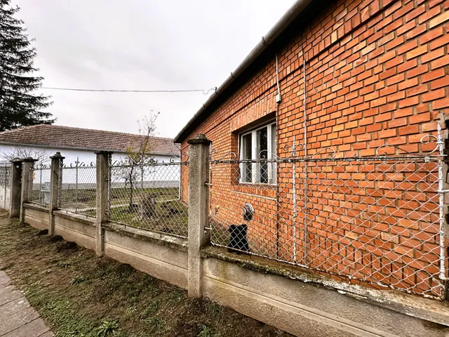 Eladó ház Nagykamarás 193 nm