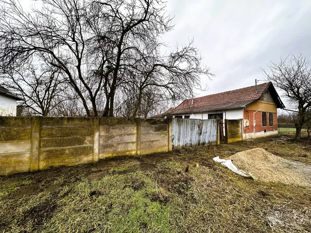 Eladó ház Dombiratos 78 nm