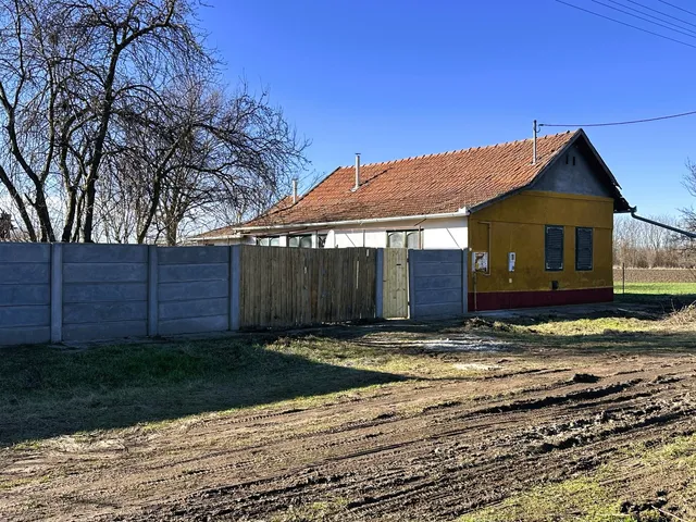 Eladó ház Dombiratos 78 nm