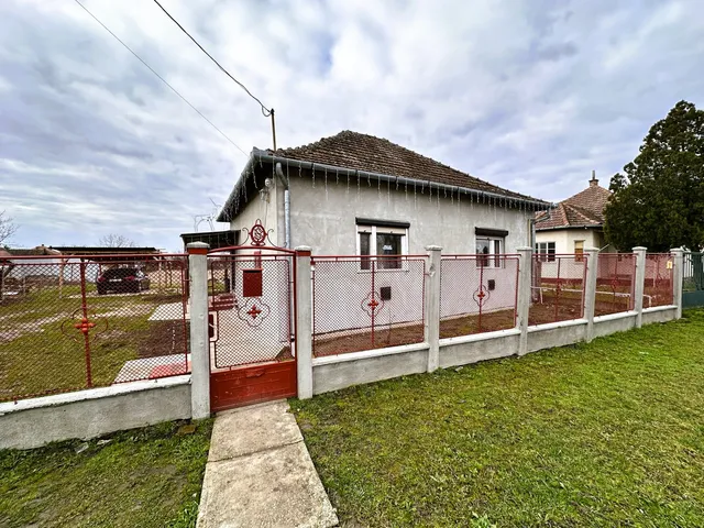 Eladó ház Sarkad 50 nm