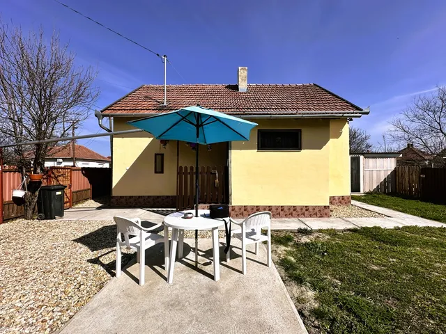 Eladó ház Sarkad 40 nm