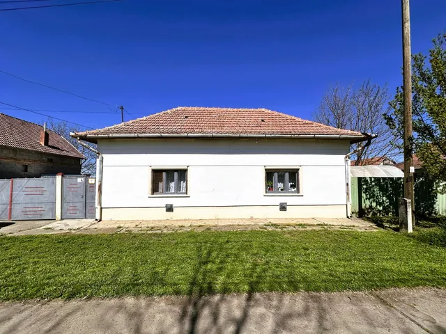 Eladó ház Nagybánhegyes 100 nm