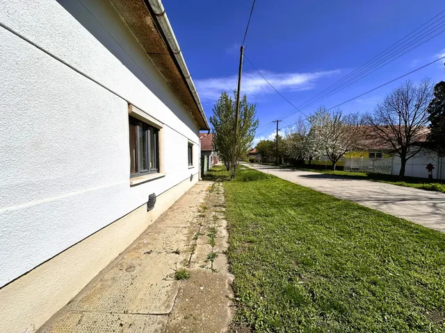 Eladó ház Nagybánhegyes 100 nm