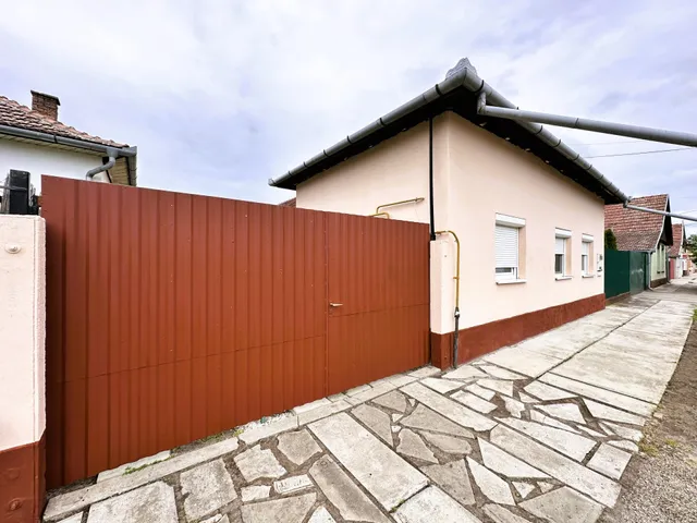 Eladó ház Mezőkovácsháza 122 nm
