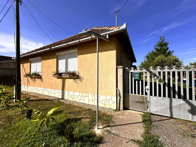 Eladó ház Sarkad 87 nm