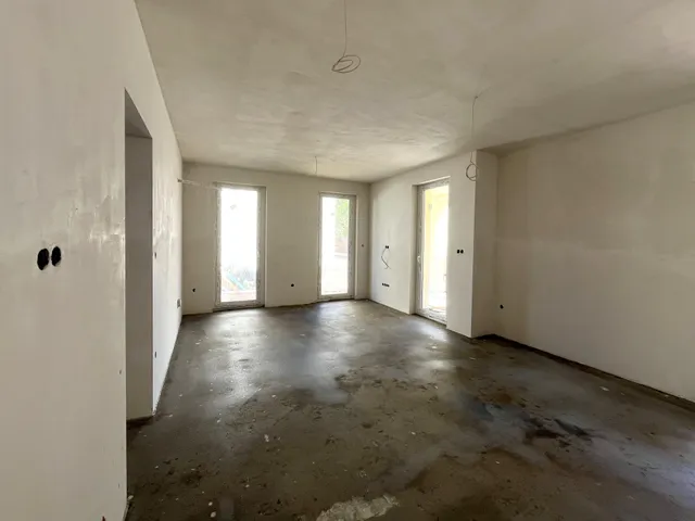 Eladó lakás Debrecen, Hatvan utcai kert 69 nm