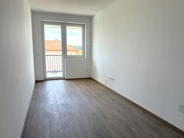 Eladó lakás Téglás 81 nm