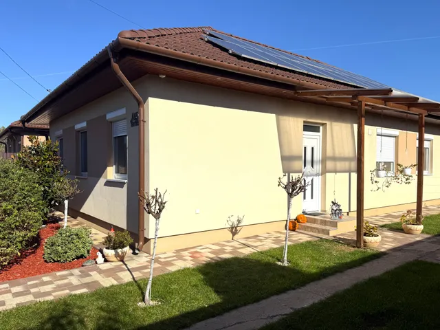 Eladó ház Ebes 95 nm