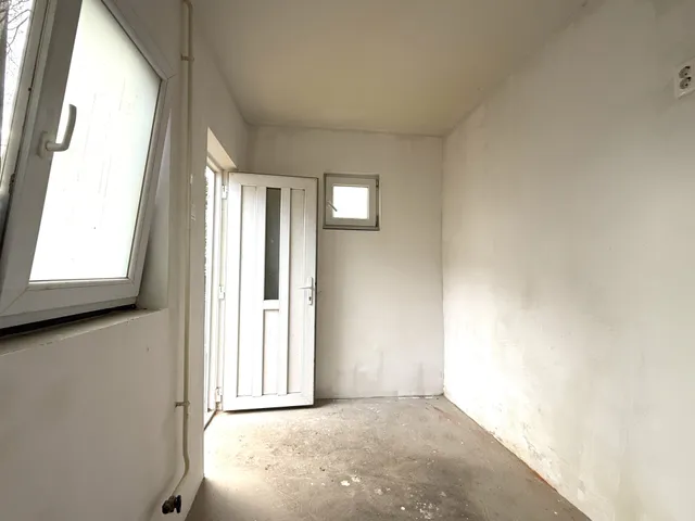 Kiadó kereskedelmi és ipari ingatlan Debrecen, Ispotály 7 nm