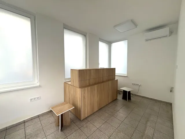 Kiadó kereskedelmi és ipari ingatlan Debrecen, Ispotály 13 nm