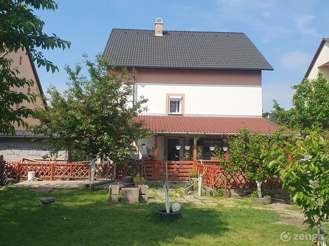 Eladó ház Miskolc, Szirma 255 nm