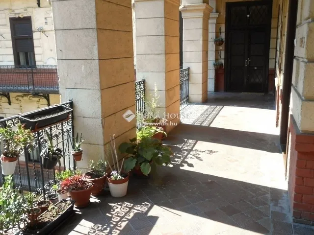 Eladó lakás Budapest VIII. kerület, Józsefváros 108 nm