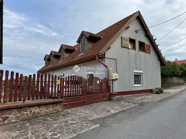 Eladó ház Zánka 134 nm