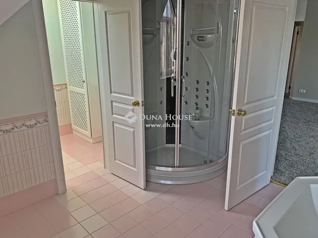 Eladó lakás Budapest XI. kerület 195 nm