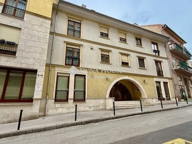 Eladó lakás Budapest I. kerület 72 nm