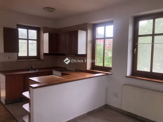 Kiadó ház Budapest XII. kerület, Magasút 60 nm