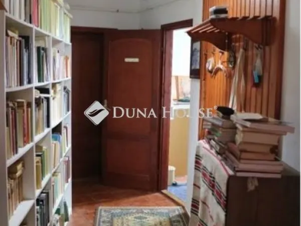 Eladó ház Budapest II. kerület 392 nm