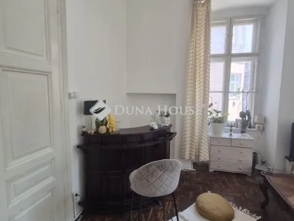 Eladó lakás Budapest VIII. kerület 76 nm