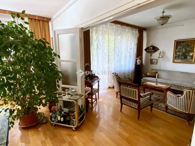 Eladó lakás Budapest II. kerület 120 nm